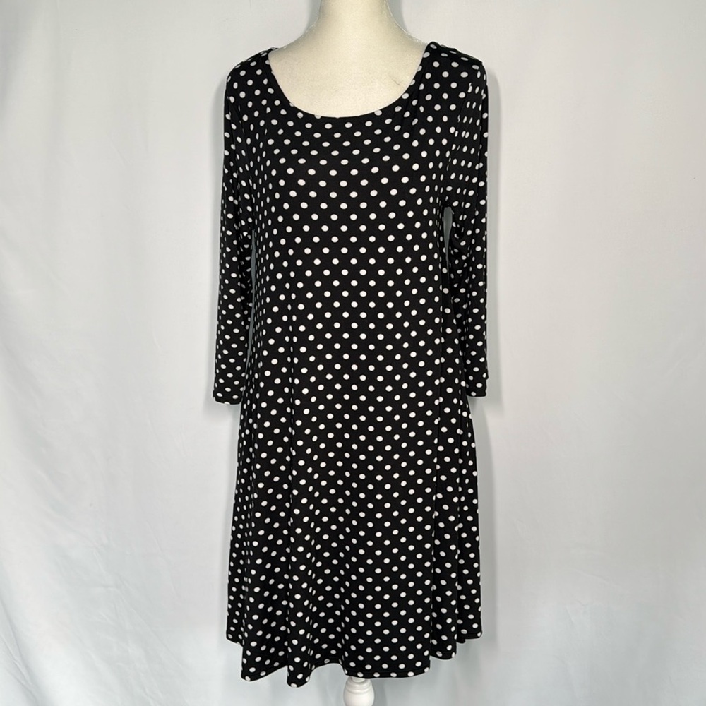 ❤️3/$30 Nina Leonard Polka Dot Black and 3/4 Length Sleeves White Dress